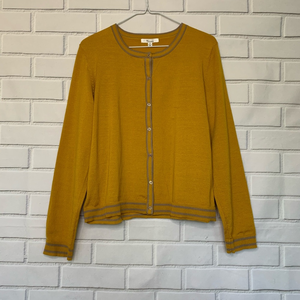 89TH Madison Long Sleeve Crew Neck Cardigan M Siz
